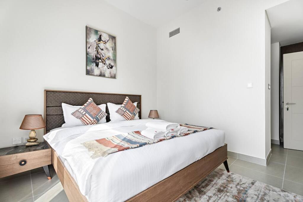 Stonetree - Luxurious 2 Bedroom - Prime Location * Dubai